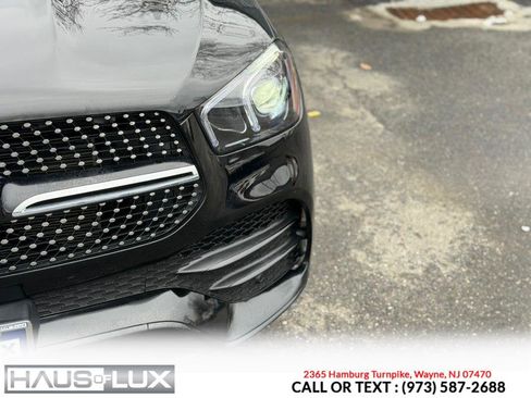 Used 2021 Mercedes-Benz GLE 350 4MATIC w/ AMG Line Exterior image 11