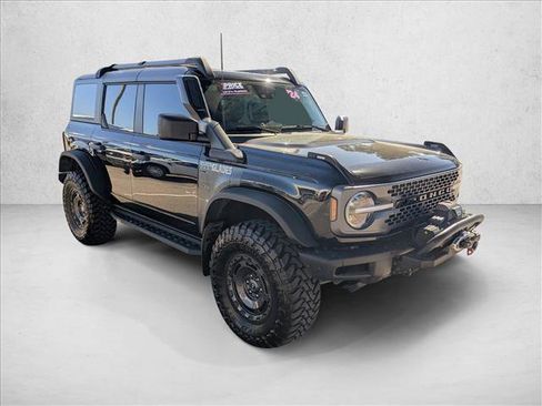 Used 2024 Ford Bronco Everglades image 3