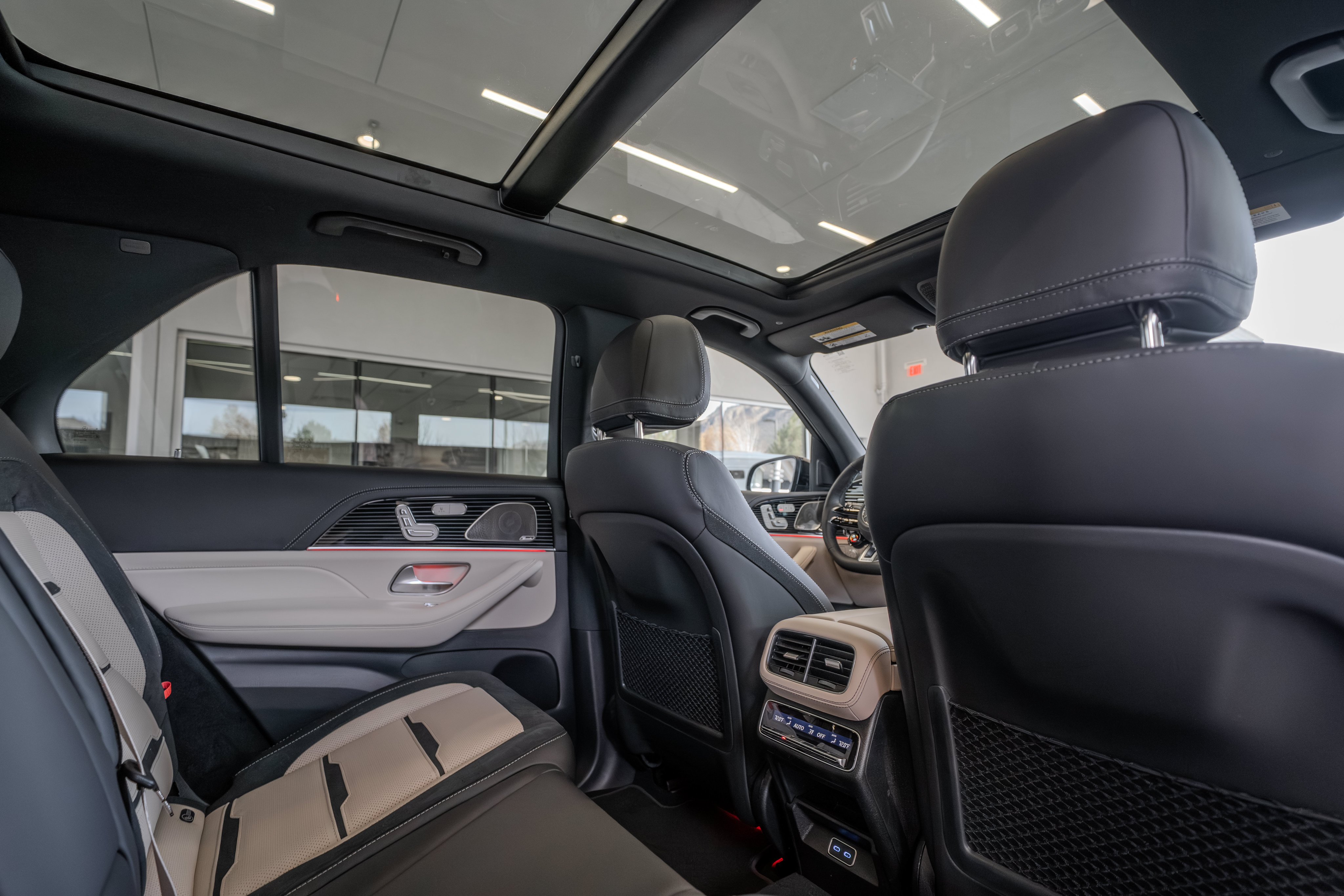 Used 2026 Mercedes-Benz GLE 53 AMG 4MATIC image 28