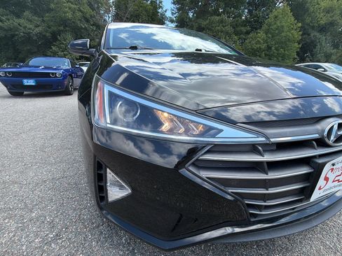 Used 2020 Hyundai Elantra SEL w/ Cargo Package (C1) FWD image 9