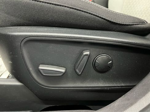 Used 2023 Ford Escape Active image 17