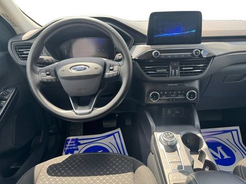 Used 2025 Ford Escape Active AWD/4WD image 11