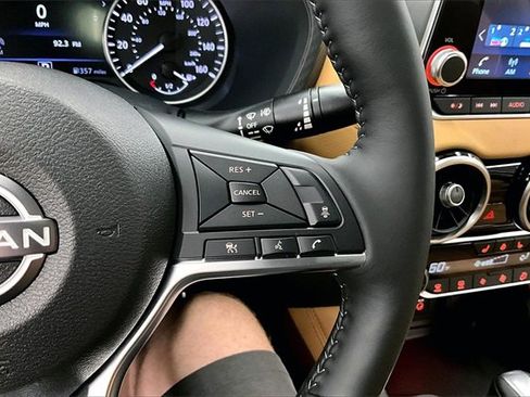 New 2025 Nissan Sentra SV w/ SV Premium Package image 22