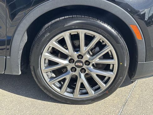 Used 2019 Cadillac XT4 Sport w/ Cold Weather Package FWD image 4