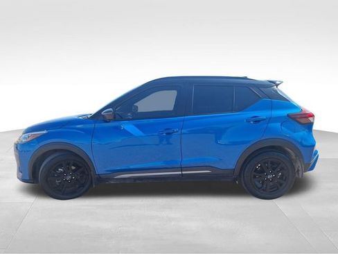 Certified 2024 Nissan Kicks SR FWD image 5