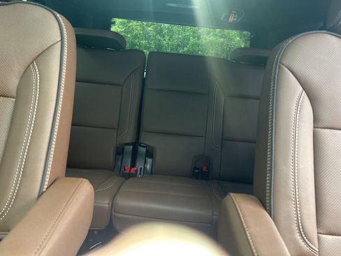 Used 2025 Chevrolet Tahoe High Country w/ Sun And Tow Package AWD/4WD image 29