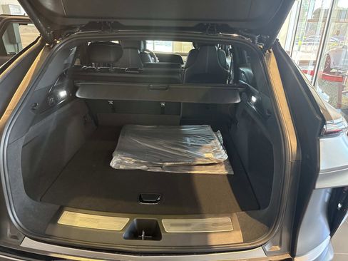 New 2026 Cadillac Lyriq V AWD/4WD image 12