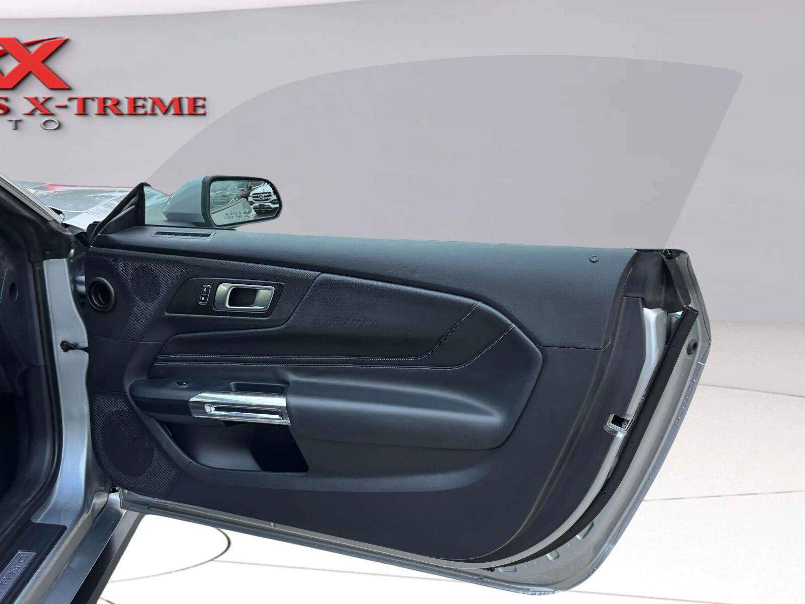 Used 2025 Ford Mustang Premium RWD image 34