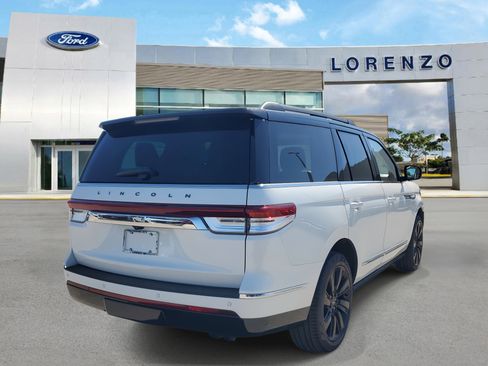 Used 2024 Lincoln Navigator Black Label image 5