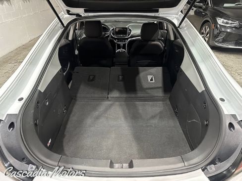 Used 2018 Chevrolet Volt LT FWD image 11
