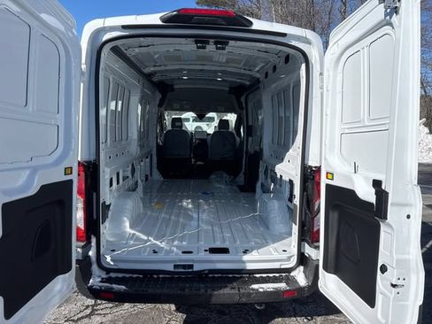 New 2026 Ford Transit 250 148 Medium Roof RWD image 14