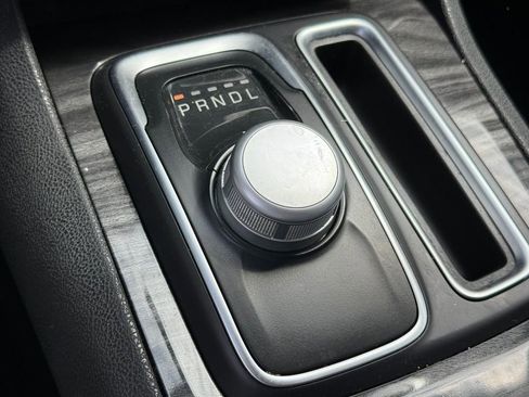 Used 2021 Chrysler 300 Touring w/ Sport Appearance Package image 16