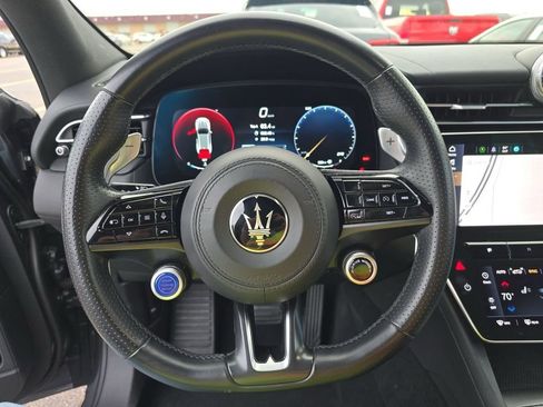 Used 2024 Maserati Grecale GT image 10