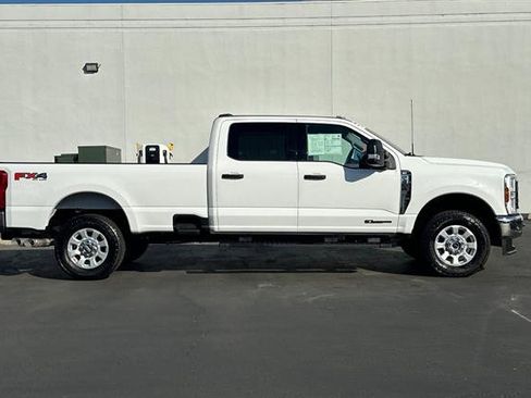 Certified 2024 Ford F250 XLT w/ FX4 Off-Road Package image 3