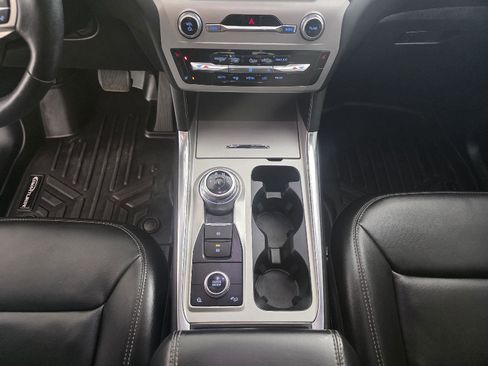 Used 2023 Ford Explorer XLT w/ Equipment Group 202A image 34