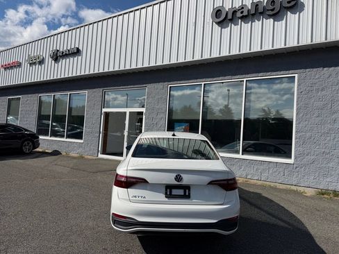 Used 2022 Volkswagen Jetta S FWD image 4