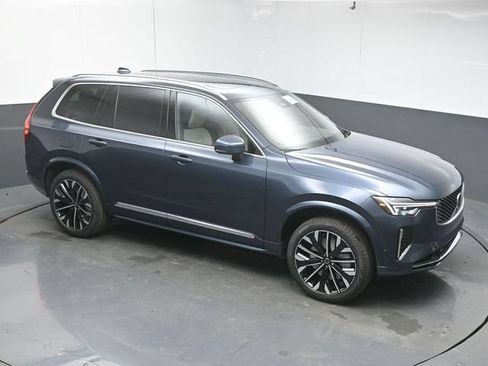 New 2026 Volvo XC90 T8 Plus w/ Protection Package Premier AWD/4WD image 42