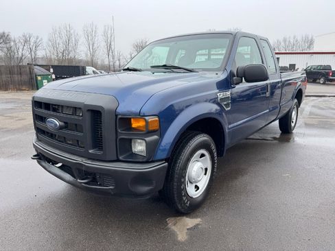 Used 2008 Ford F250 XL RWD image 1