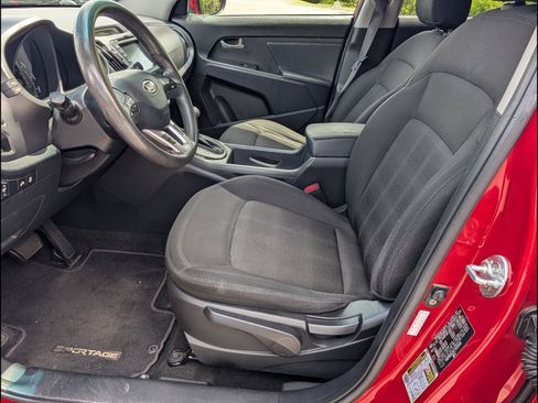 Used 2012 Kia Sportage LX w/ Navigation Pkg FWD image 13