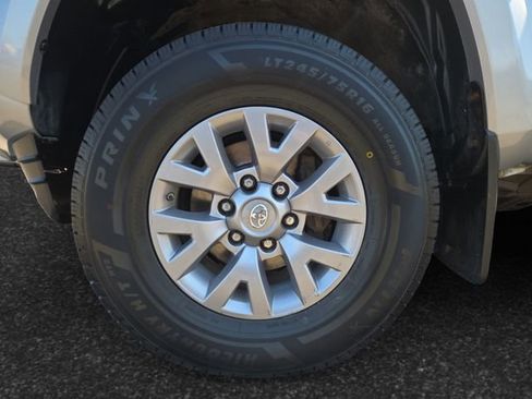 Used 2019 Toyota Tacoma SR5 image 4