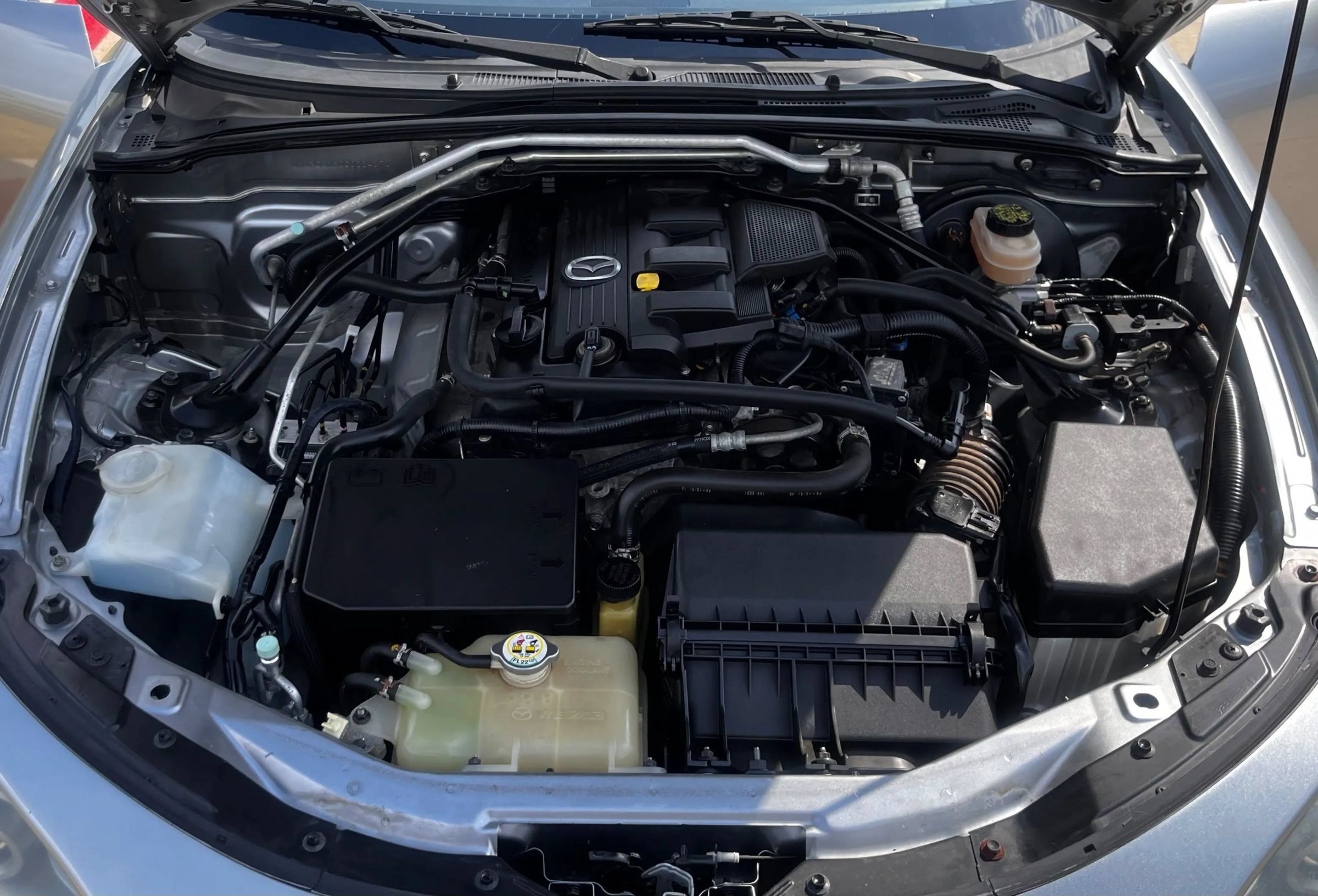 Used 2012 MAZDA MX-5 Miata Touring RWD image 40