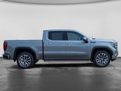 New 2026 GMC Sierra 1500 Denali w/ Denali Reserve Package AWD/4WD image 24