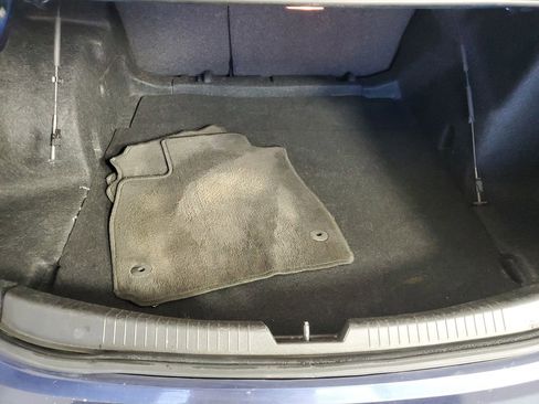 Used 2017 Chevrolet Malibu LT image 31