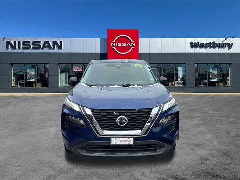 Used 2021 Nissan Rogue S image 2