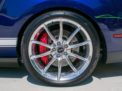 Used 2012 Ford Mustang Shelby GT500 w/ Electronics Pkg RWD image 35