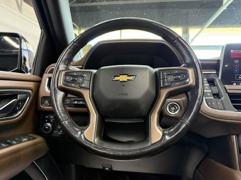 Used 2021 Chevrolet Suburban High Country AWD/4WD image 14