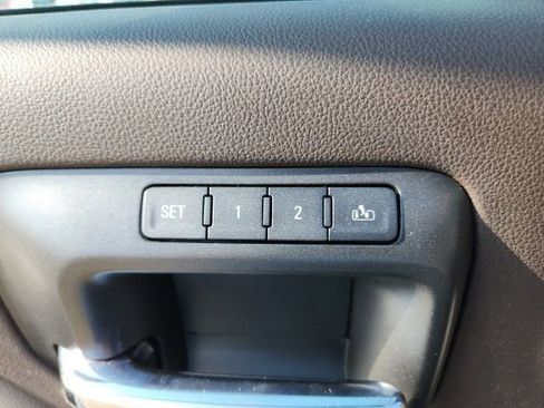 Used 2018 Chevrolet Silverado 1500 LTZ w/ Texas Edition image 17