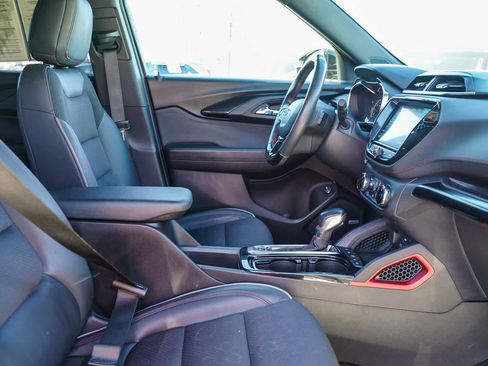 Used 2023 Chevrolet TrailBlazer RS w/ Sun and Liftgate Package image 16