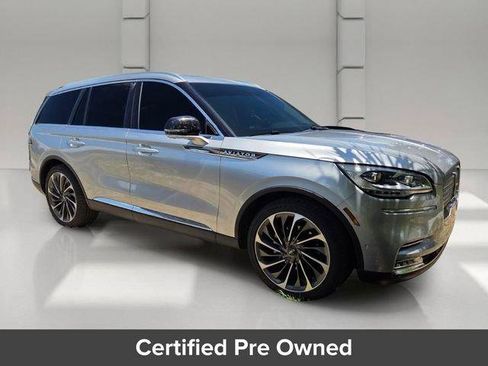 Used 2020 Lincoln Aviator Reserve w/ Equipment Group 201A RWD image 2