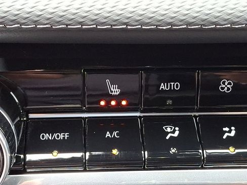 Used 2026 Chevrolet Equinox LT w/ Convenience Package II FWD image 29
