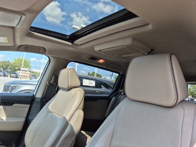 Used 2023 Honda Odyssey Elite image 13
