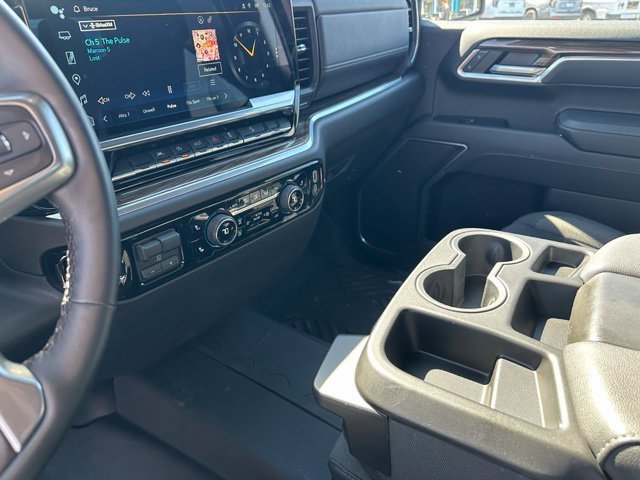 Certified 2024 Chevrolet Silverado 1500 LT AWD/4WD image 25
