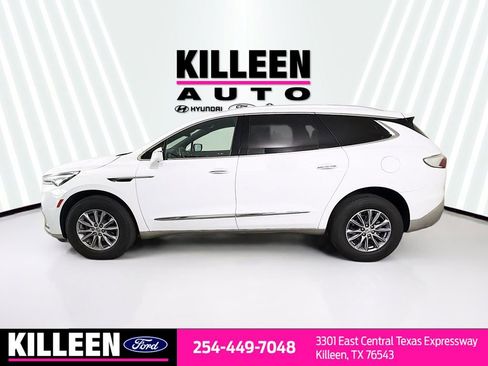Used 2024 Buick Enclave Premium image 4