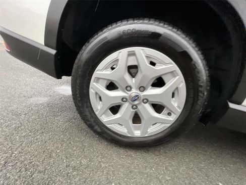 Used 2022 Subaru Forester 2.5i image 23