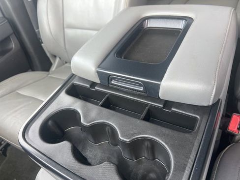 Used 2018 Chevrolet Silverado 1500 LTZ image 32