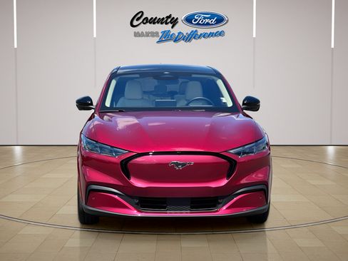 Certified 2025 Ford Mustang Mach-E Premium AWD/4WD image 5