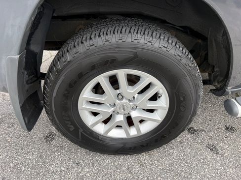 Used 2015 Nissan Xterra S w/ Value Package image 18