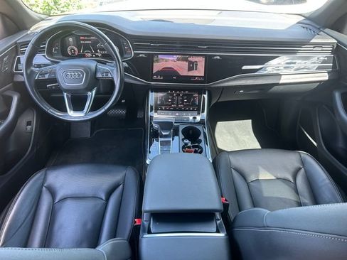Used 2019 Audi Q8 Premium Plus AWD/4WD image 28