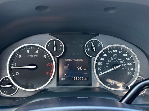 Used 2014 Toyota Tundra SR5 image 11