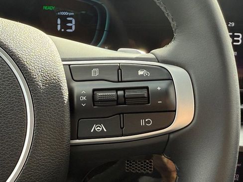 Used 2025 Kia Sportage EX w/ EX Premium Package AWD/4WD image 10