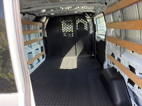 Used 2025 Ford Transit 250 Low Roof w/ Exterior Upgrade Package RWD image 15