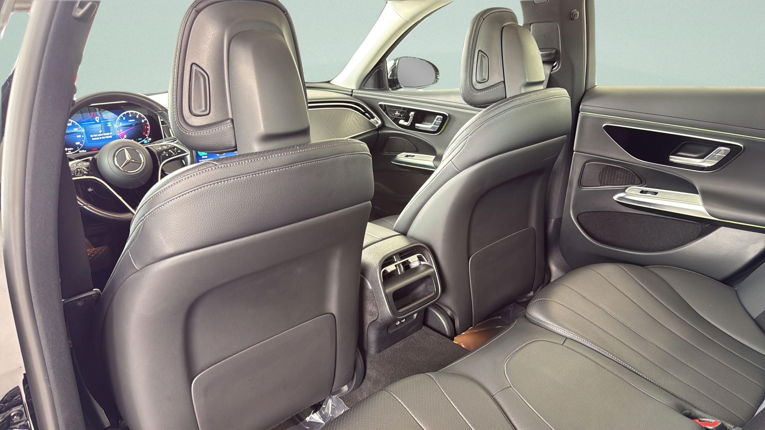Certified 2025 Mercedes-Benz E 350 4MATIC Sedan w/ Winter Package image 20