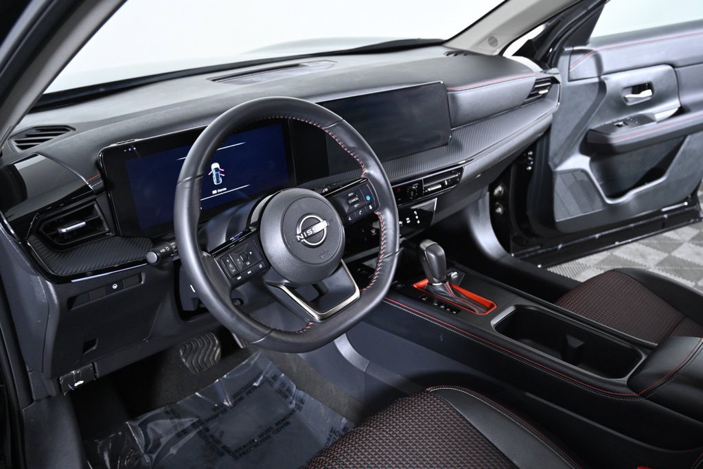 Certified 2025 Nissan Kicks SR AWD/4WD image 13