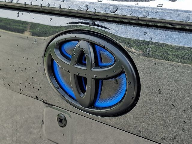 Certified 2022 Toyota RAV4 XLE w/ Convenience Package AWD/4WD image 30