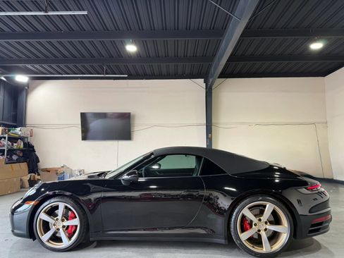 Used 2020 Porsche 911 Carrera 4S AWD/4WD image 6
