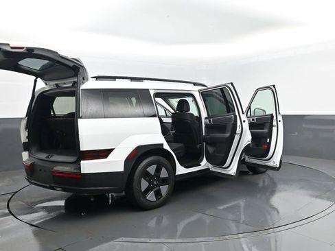 Used 2025 Hyundai Santa Fe SEL image 31